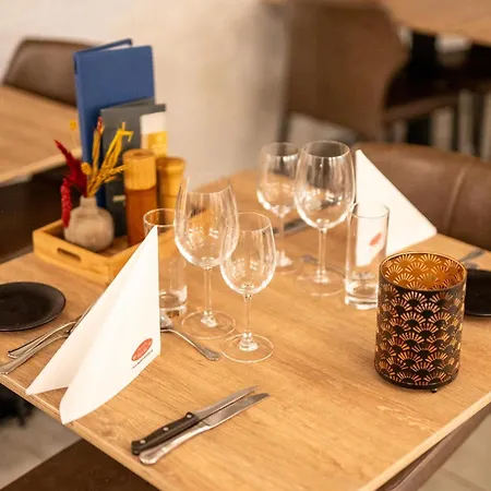 Hotell Dronninglund Hotel 3*